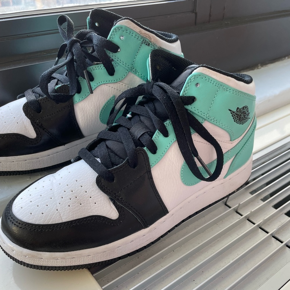 Air Jordan 1 Nike Mids in Blue